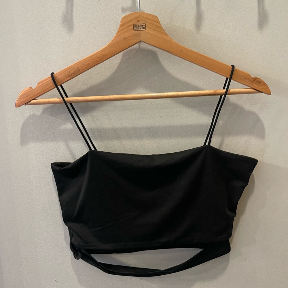 Black tank top with band